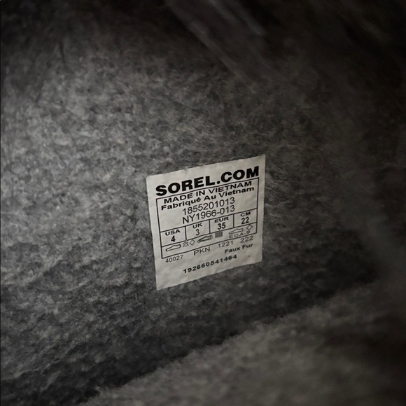 Sorel Youth Joan Of Arctic Waterproof Black Winter Boots, Kids’ Size 4 EU 35 - Picture 9 of 9